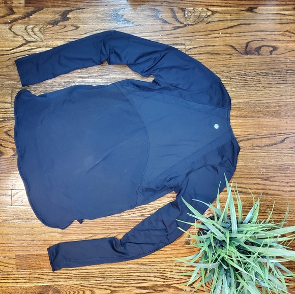 Lululemon Athletic Light Weight Half Zip Long Sleeve - Picture 4 of 8
